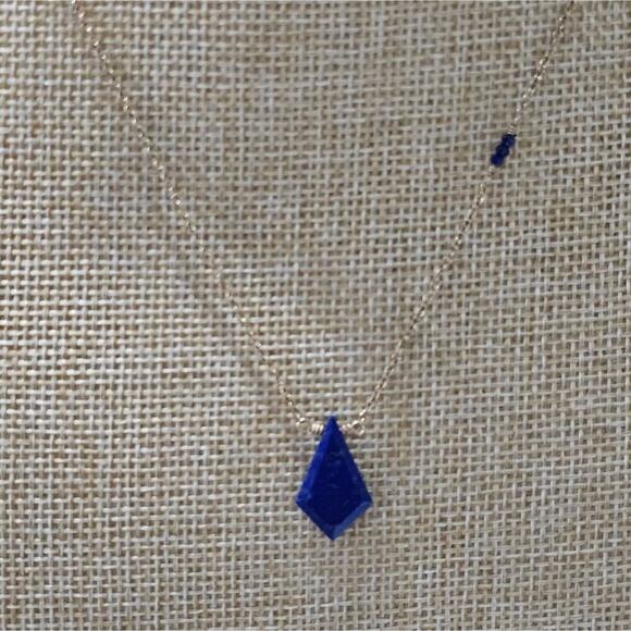 Lapis Lazuli and gold plated Delicate Pendant Necklace‎ - Picture 5 of 6
